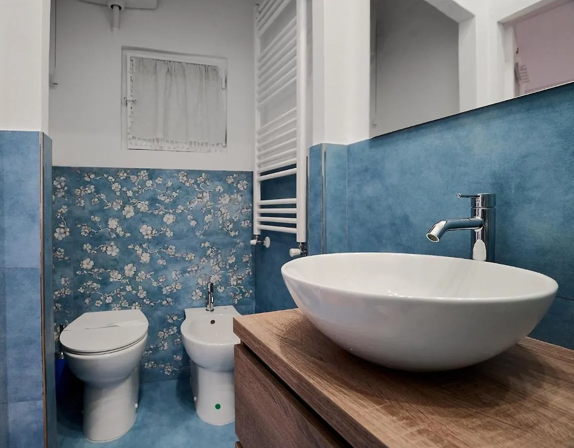 Xenia Apartments - Central Studio Apartment In Navigli Area Milan