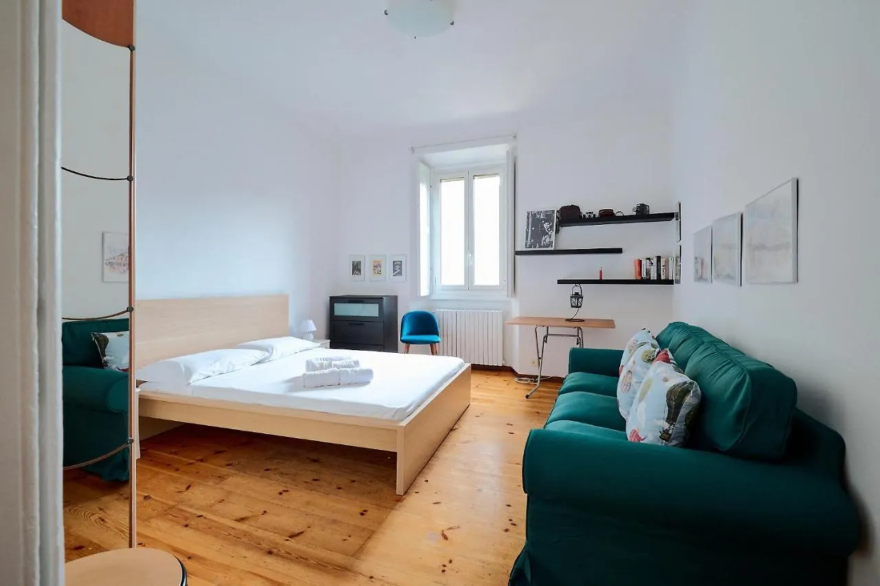 Xenia Apartments - Central Studio Apartment In Navigli Area Milan